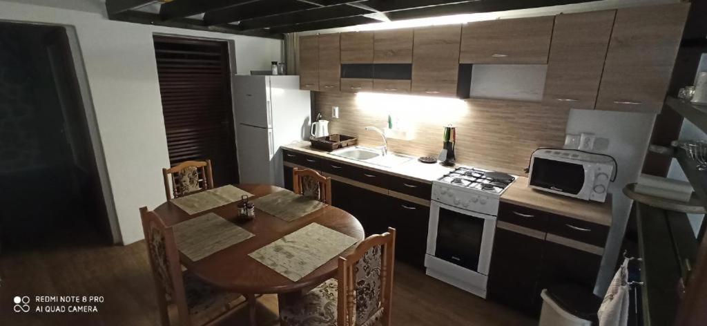 Appartamento Privat L&L Nová Lesná Esterno foto